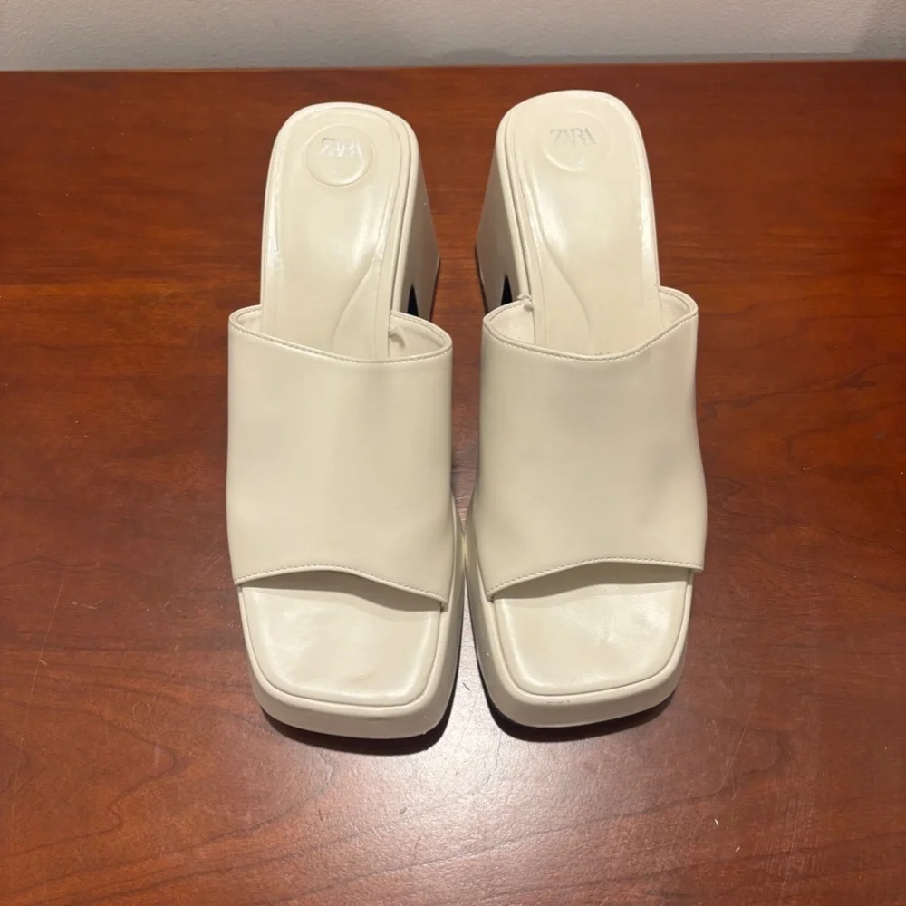 Zara Women's Chunky Platform Slip On Mules in White Size 40